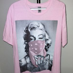 Marilyn Monroe T-shirt X-Lg Gildan Graphic Tee beautiful Pink shirt